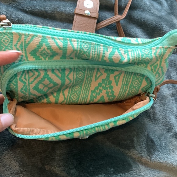 Purse - Picture 4 of 5